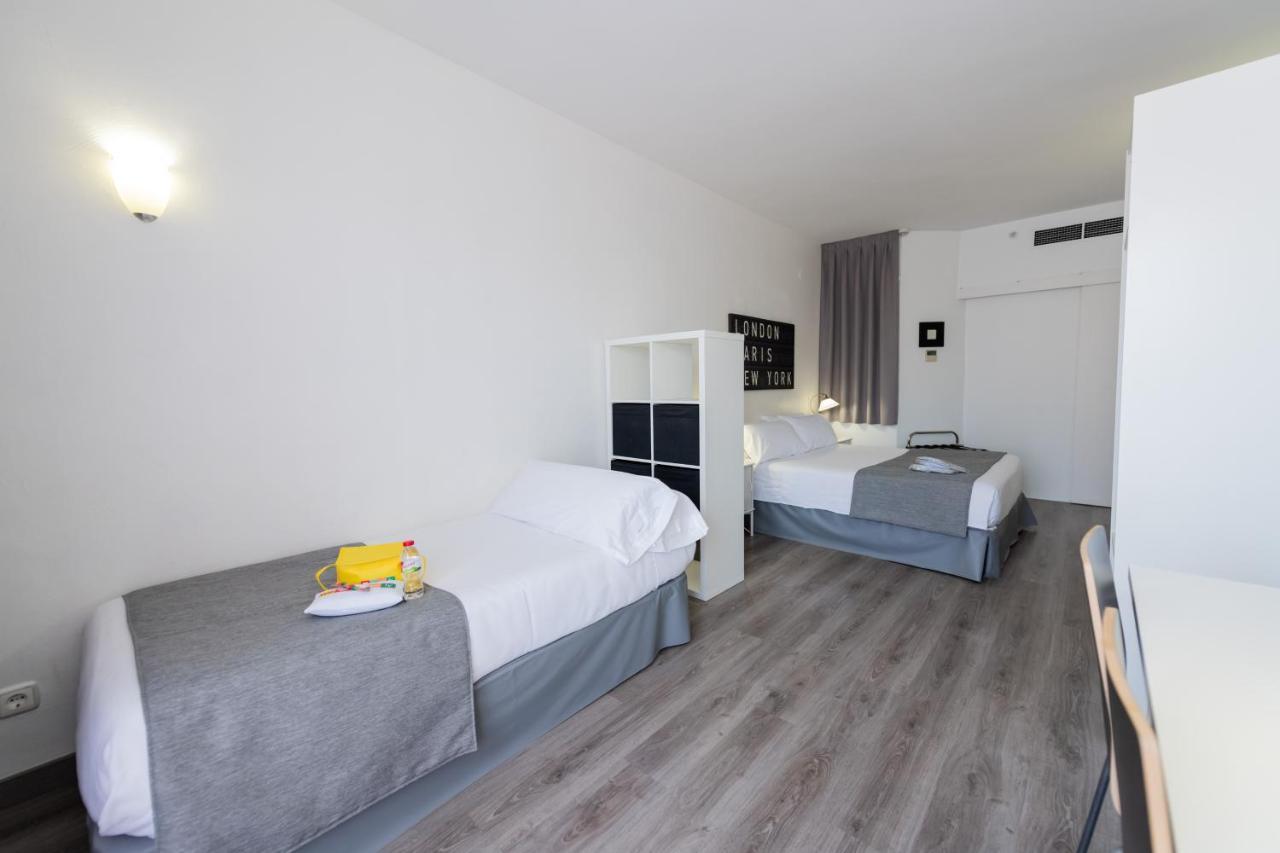 Aparthotel Atenea Calabria Barcellona